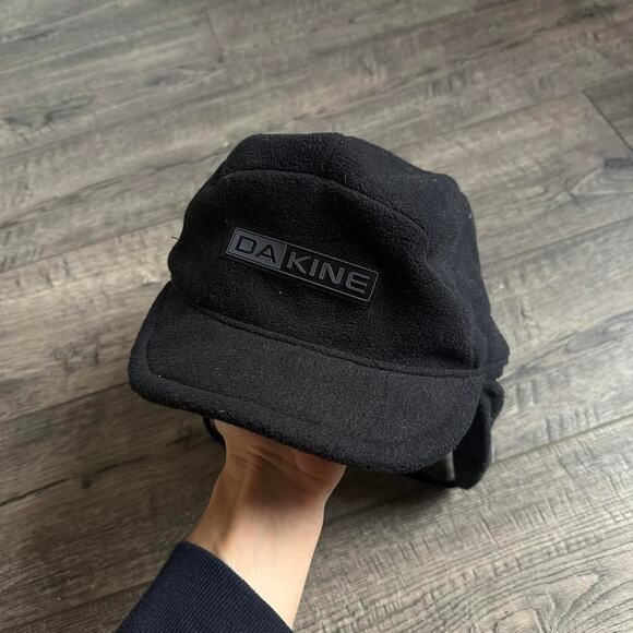Rare Epic Vintage Y2K Dakine Cadet Ear Flap Tassle Brim Winter Beanie Cap Hat - Picture 6 of 8